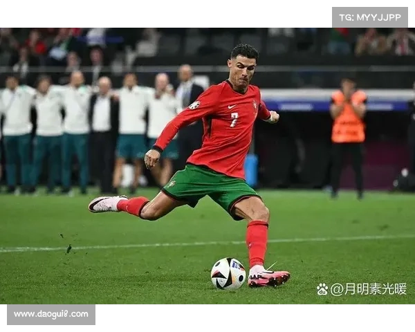 C罗点球破门成世预极地历史射手王全球瞩目纪录再创辉煌